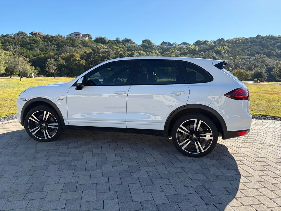 2014 Porsche 958 Cayenne Diesel - Image 4 of 8