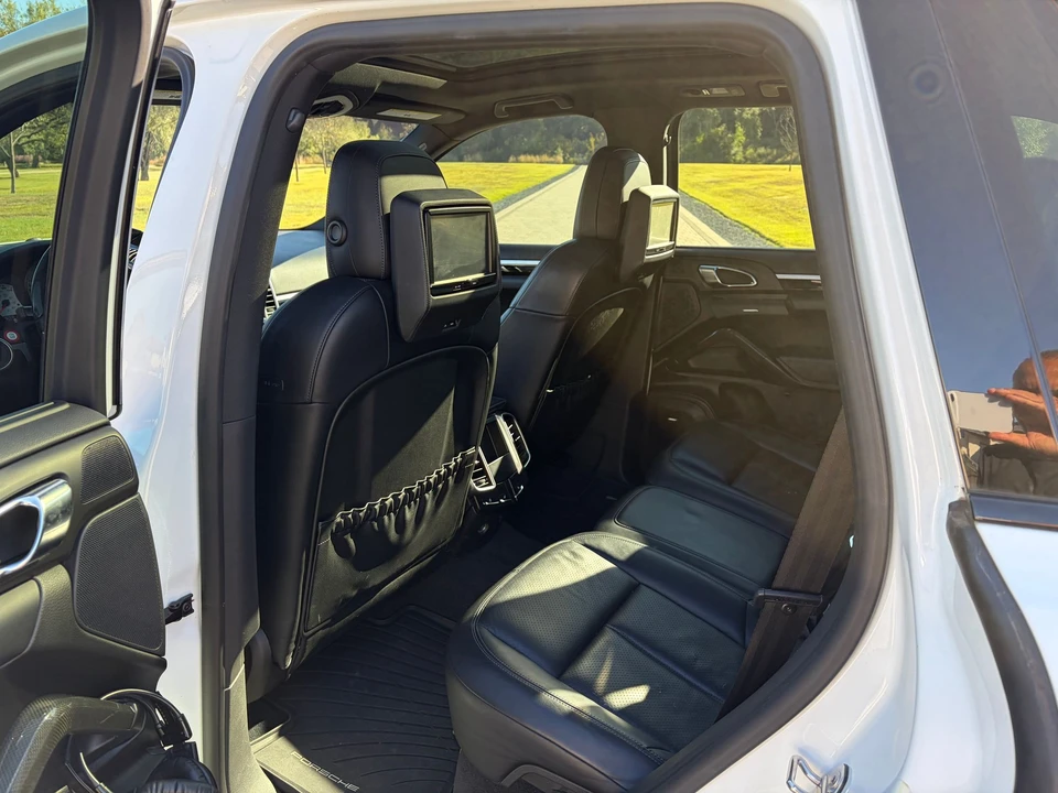 2014 Porsche 958 Cayenne Diesel - Image 6 of 8