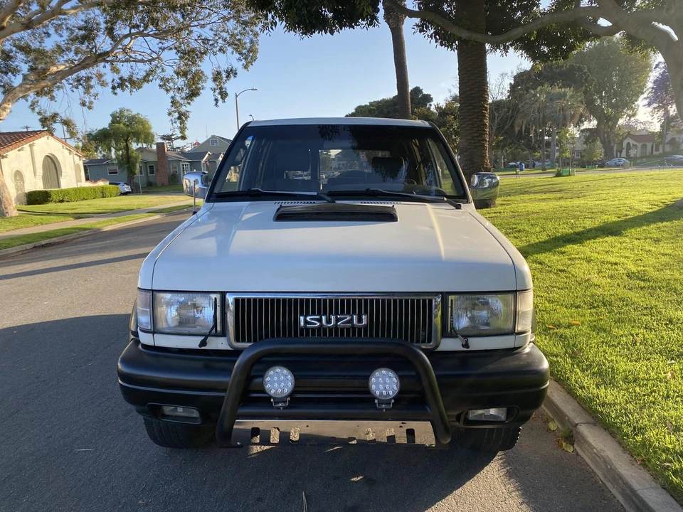 1996 Isuzu Trooper - Image 29 of 31
