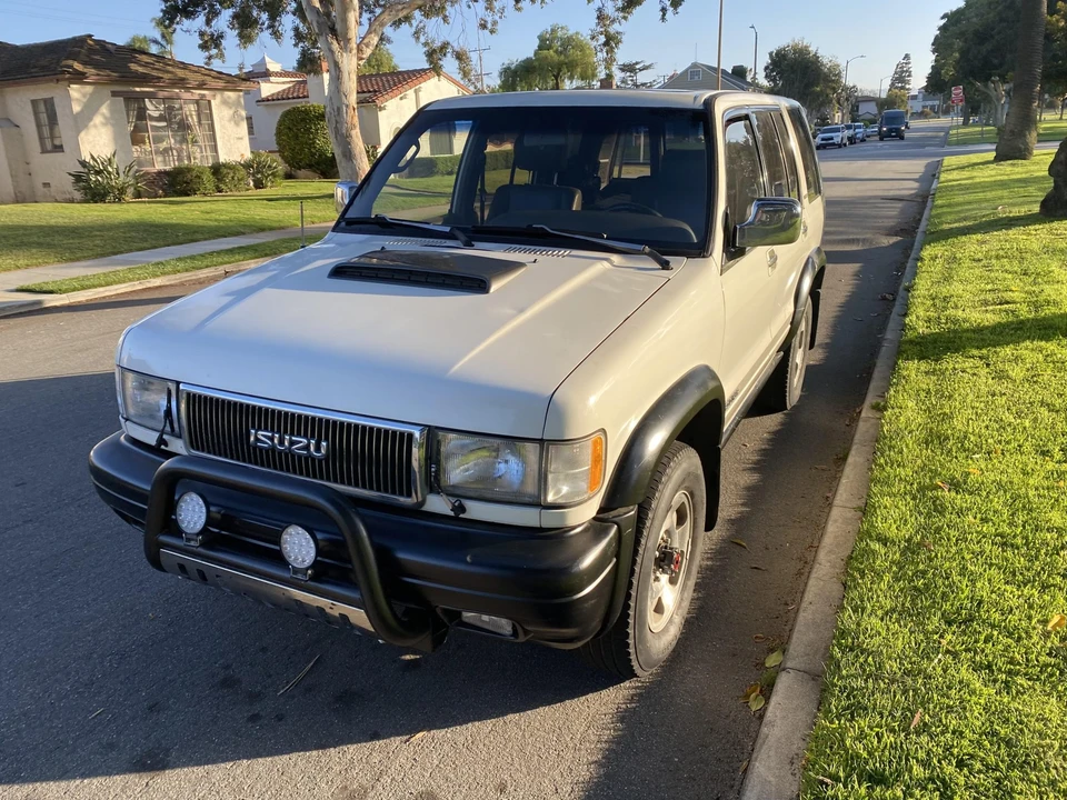 1996 Isuzu Trooper - Image 26 of 31
