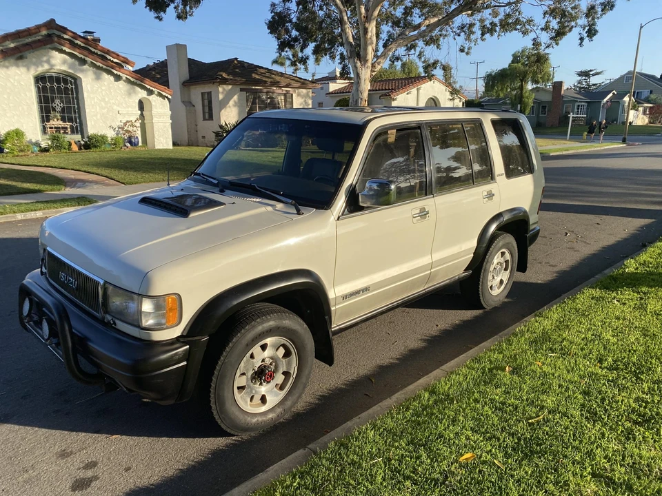 1996 Isuzu Trooper - Image 23 of 31