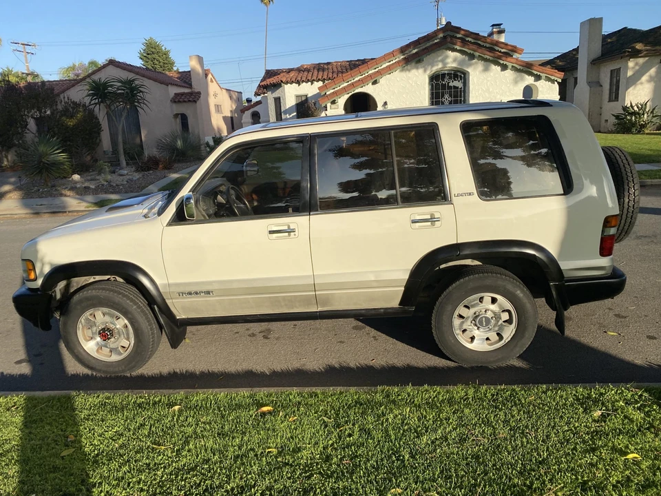 1996 Isuzu Trooper - Image 20 of 31