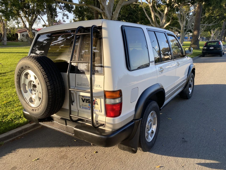 1996 Isuzu Trooper - Image 14 of 31