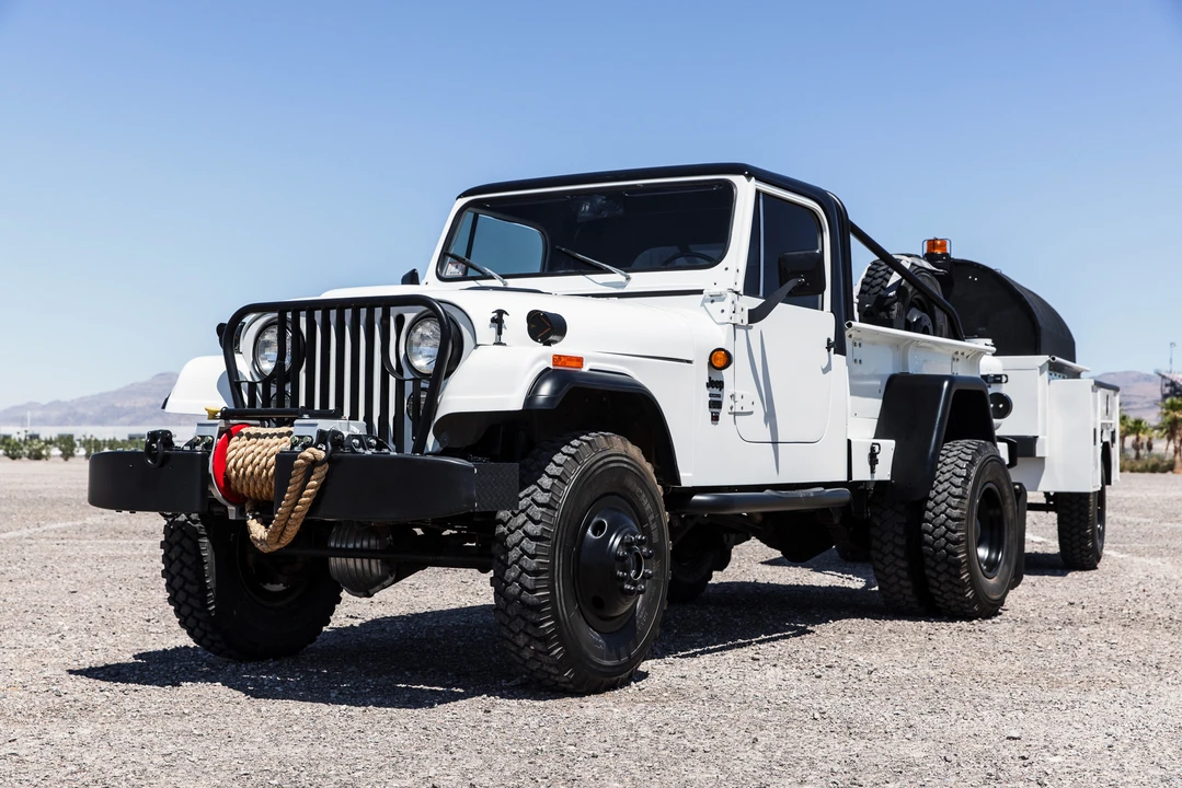 Jeep CJ7 - Image 2 of 31