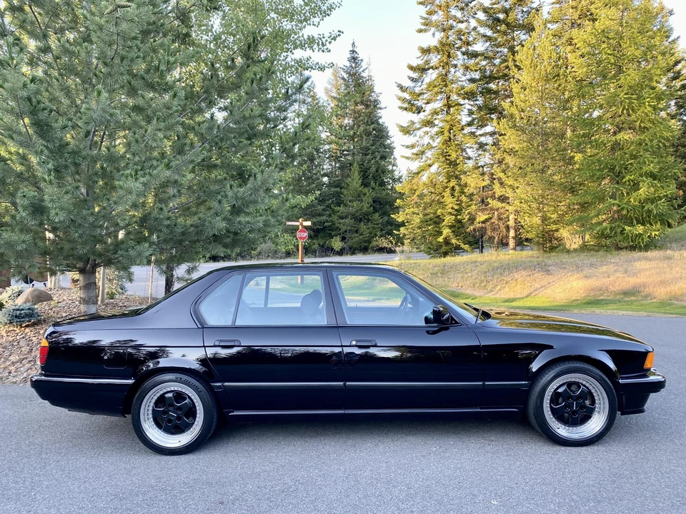 1988 BMW E32 7 Series - Image 10 of 31