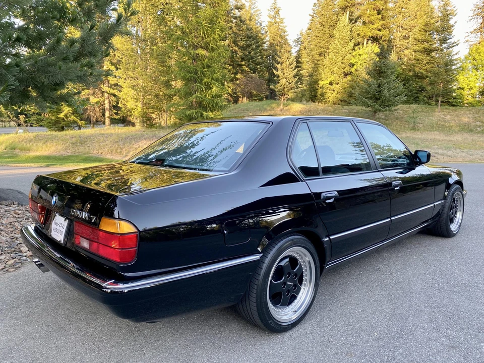 1988 BMW E32 7 Series - Image 9 of 31