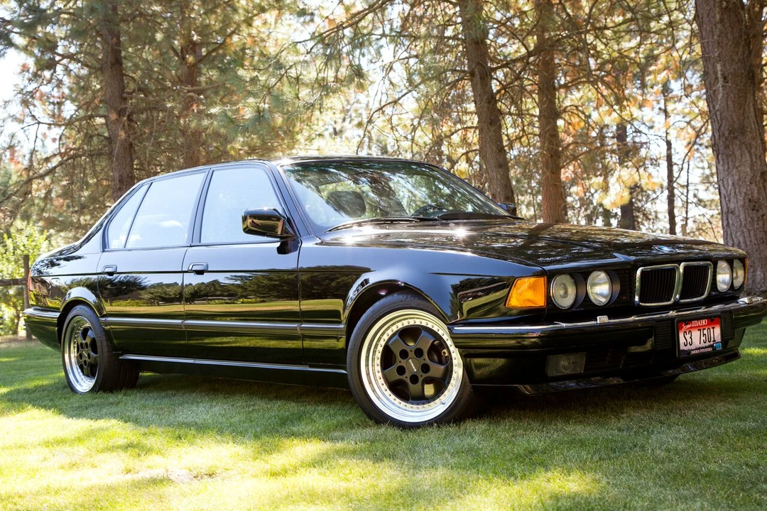 1988 BMW E32 7 Series - Image 11 of 31