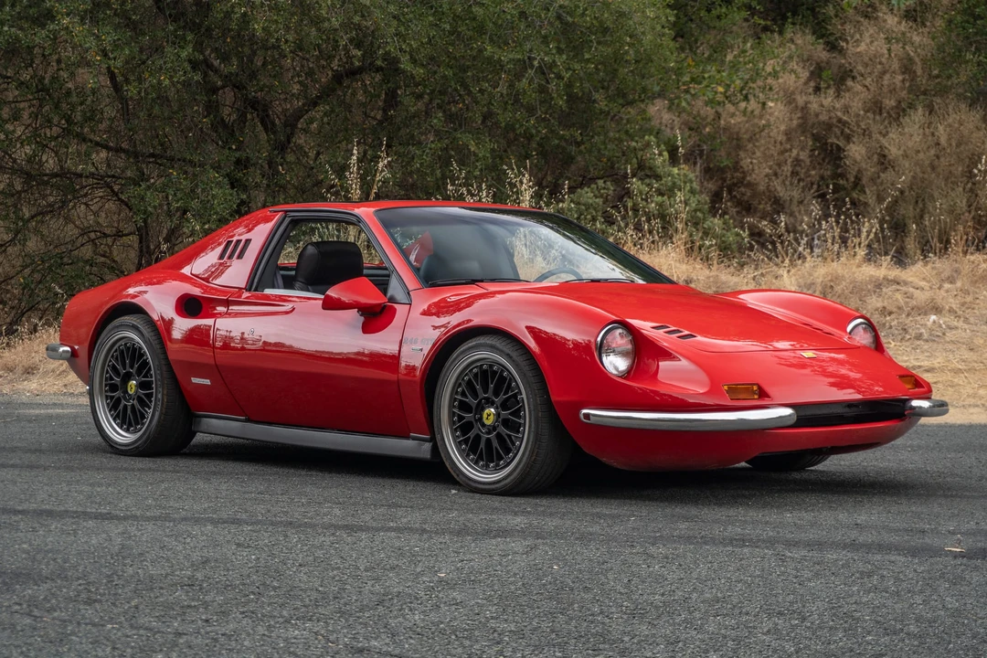1986 Pontiac Fiero - Image 16 of 31