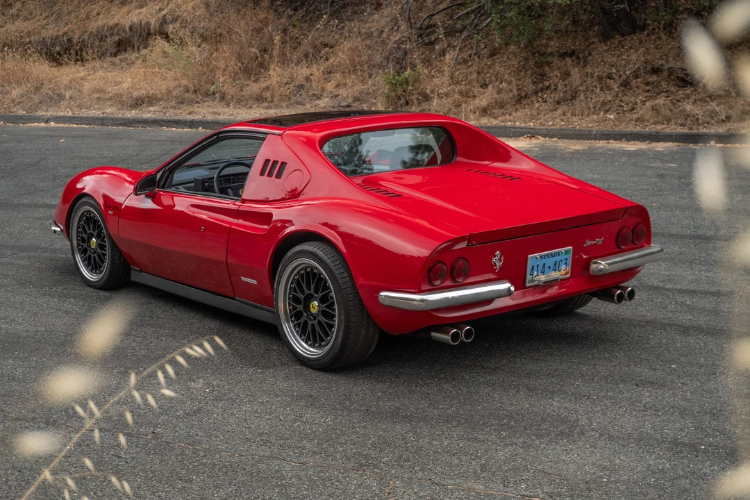 1986 Pontiac Fiero - Image 22 of 31