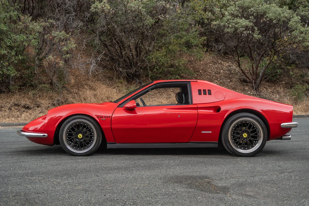 1986 Pontiac Fiero - Image 7 of 31