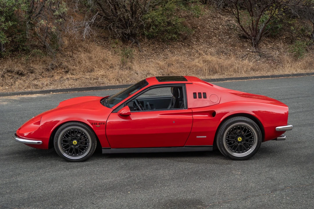 1986 Pontiac Fiero - Image 8 of 31