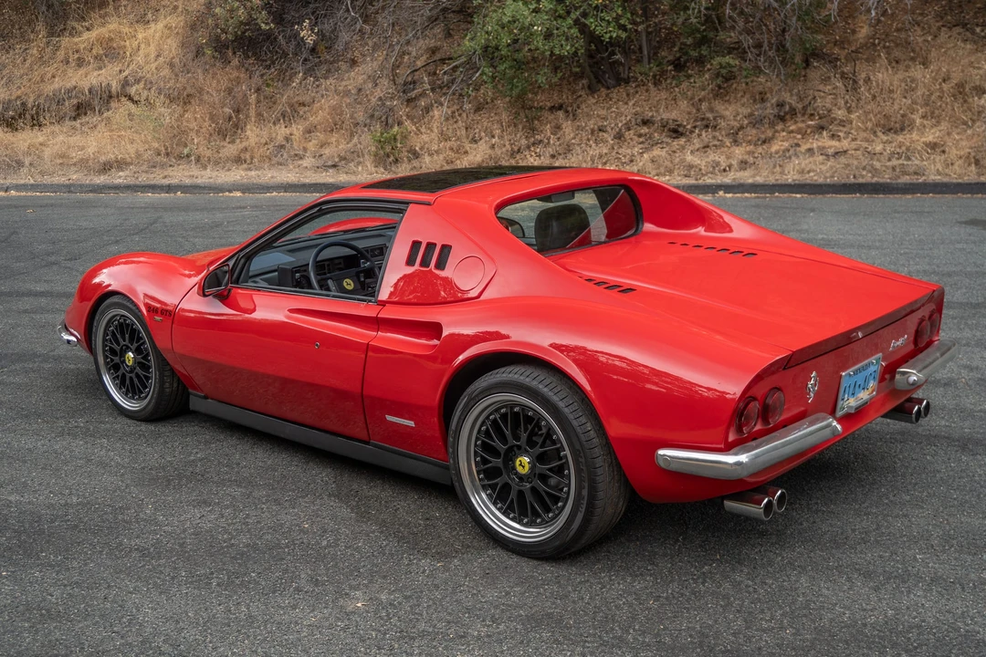 1986 Pontiac Fiero - Image 10 of 31
