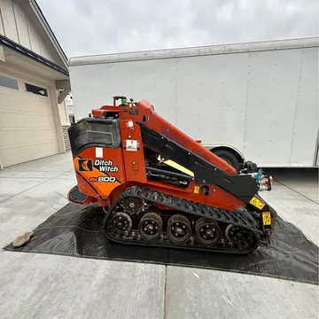 2019 Ditch Witch SK800 Mini Skid Steer