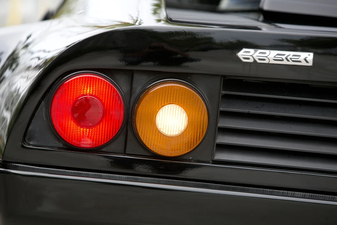 1984 Ferrari 512 BBi - Image 2 of 10
