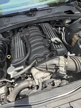 Dodge 6.4L HEMI V8 SRT Engine