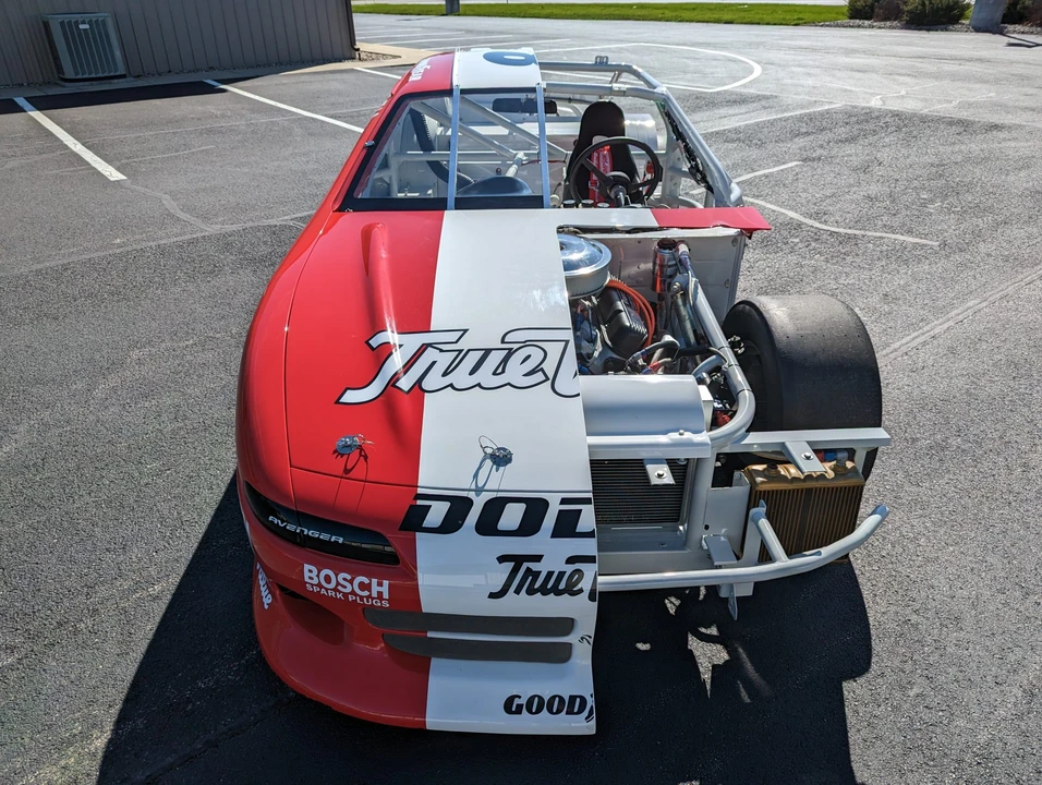 Dodge Avenger Coupe - Image 7 of 31