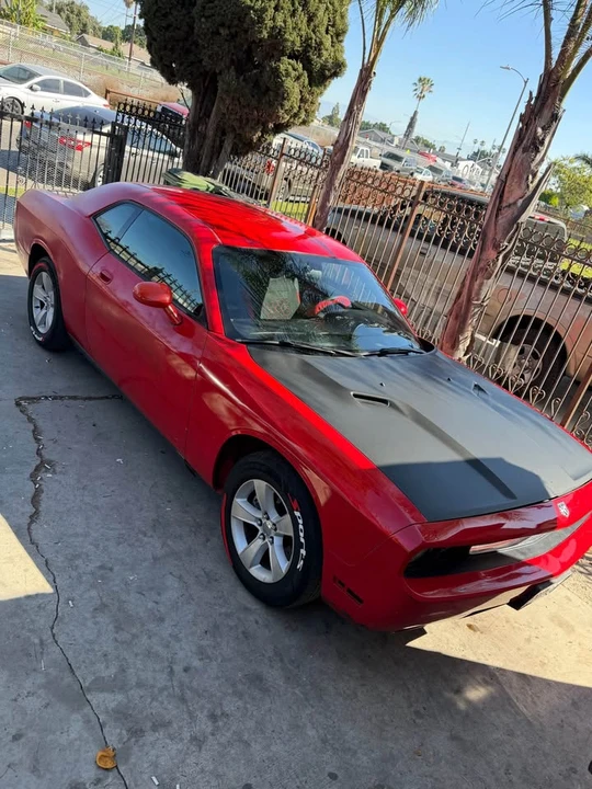 2010 Dodge Challenger 3rd Gen - Image 7 of 8
