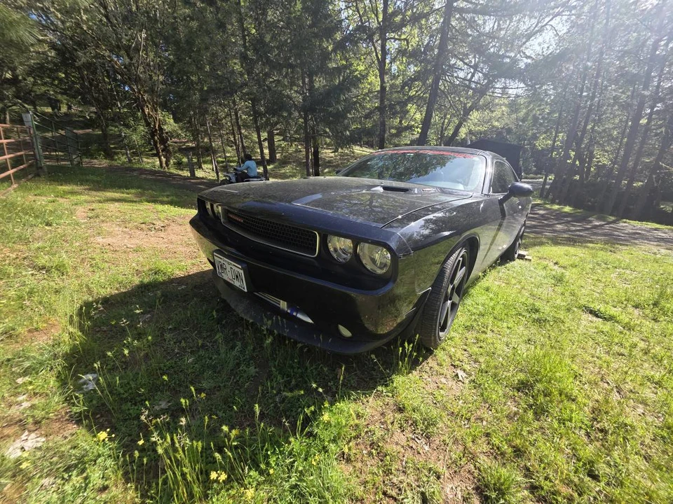 2011 Dodge Challenger 3rd Gen - Image 4 of 13