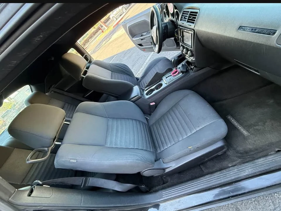 2012 Dodge Challenger 3rd Gen - Image 7 of 10