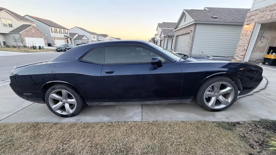 2013 Dodge Challenger 3rd Gen - Image 4 of 10