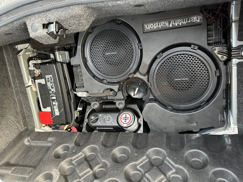 2015 Dodge Challenger SRT8 & 392 3rd Gen - Image 2 of 8