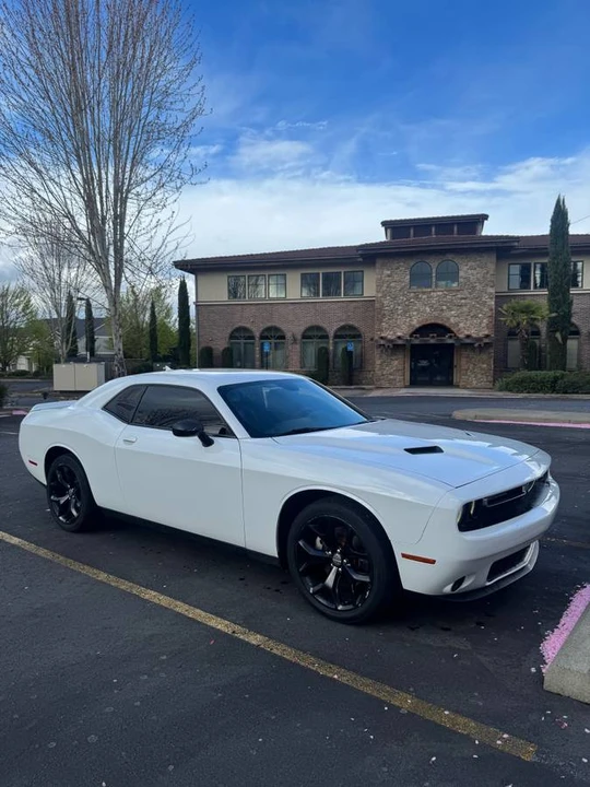 2015 Dodge Challenger 3rd Gen - Image 3 of 9