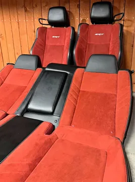 Parts & Memorabilia Dodge Challenger Hellcat Seats