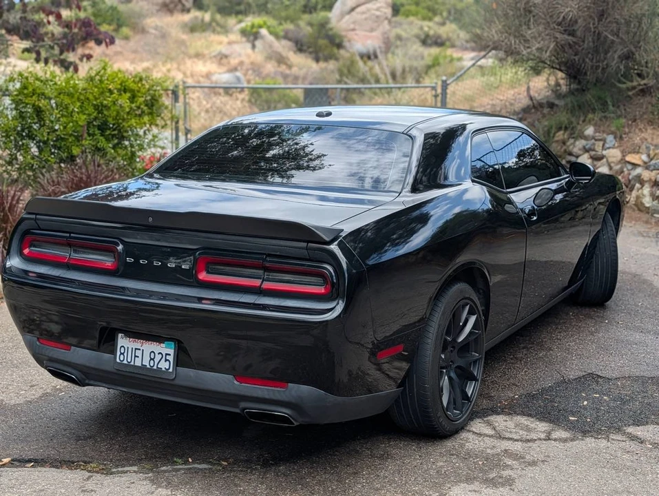 2015 Dodge Challenger 3rd Gen - Image 4 of 11