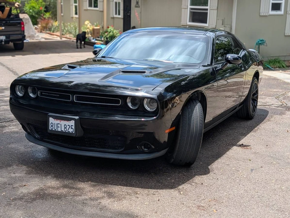 2015 Dodge Challenger 3rd Gen - Image 2 of 11