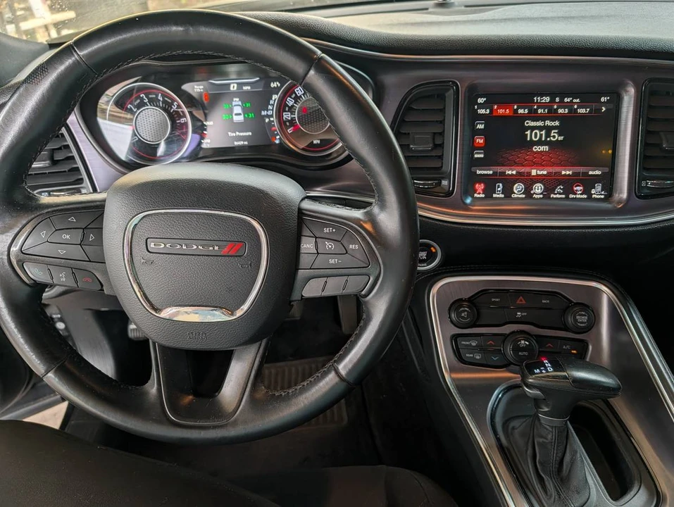 2015 Dodge Challenger 3rd Gen - Image 7 of 11
