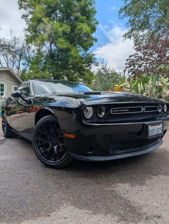 2015 Dodge Challenger 3rd Gen - Image 3 of 11