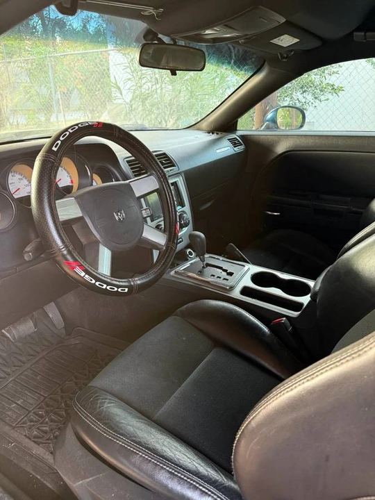 2010 Dodge Challenger 3rd Gen - Image 7 of 7