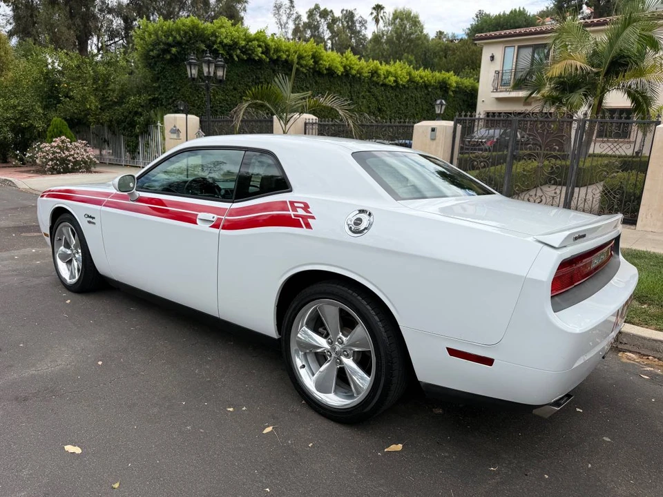 2014 Dodge Challenger 3rd Gen - Image 7 of 16