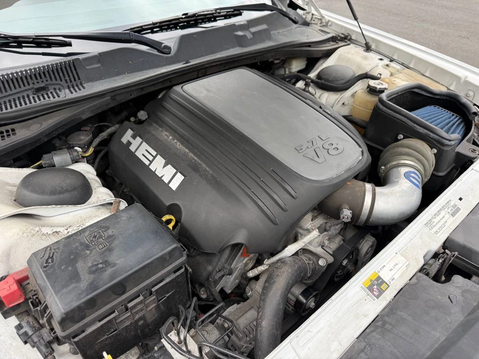 2014 Dodge Challenger 3rd Gen - Image 15 of 16