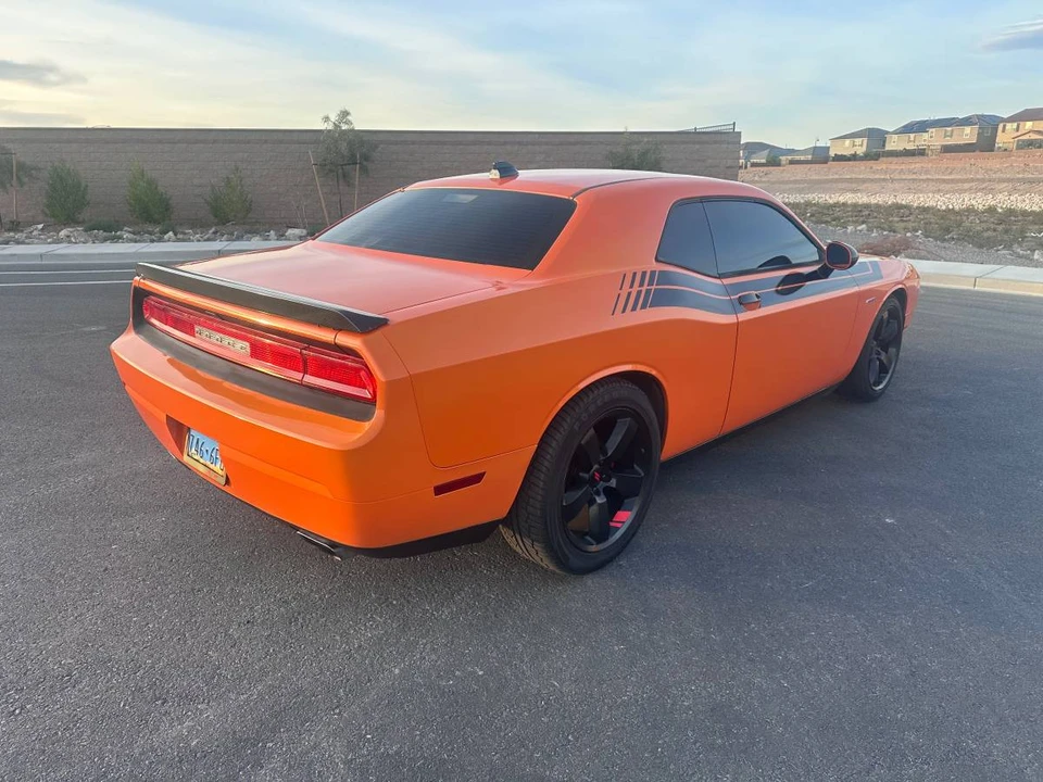 2012 Dodge Challenger 3rd Gen - Image 4 of 14
