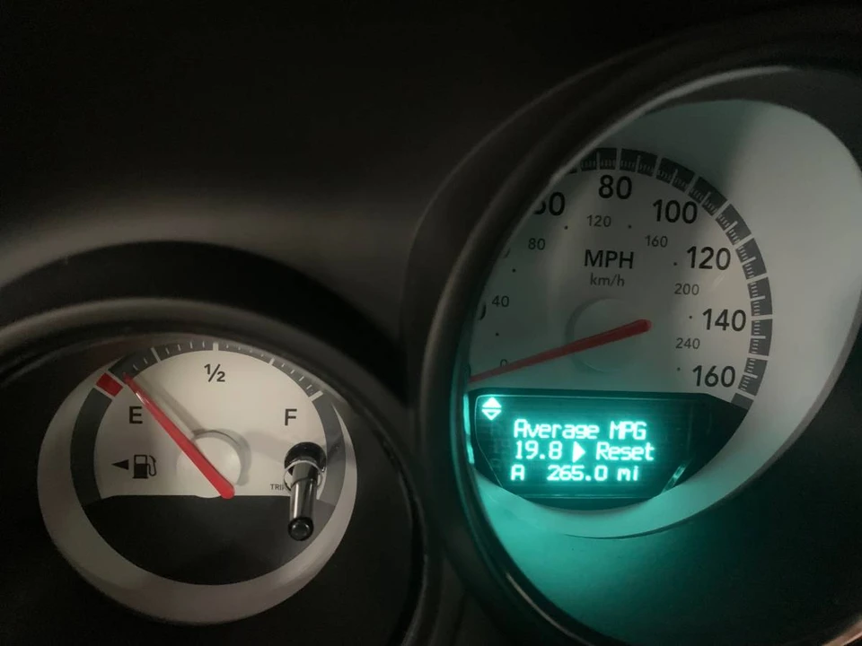 2010 Dodge Challenger 3rd Gen - Image 11 of 11