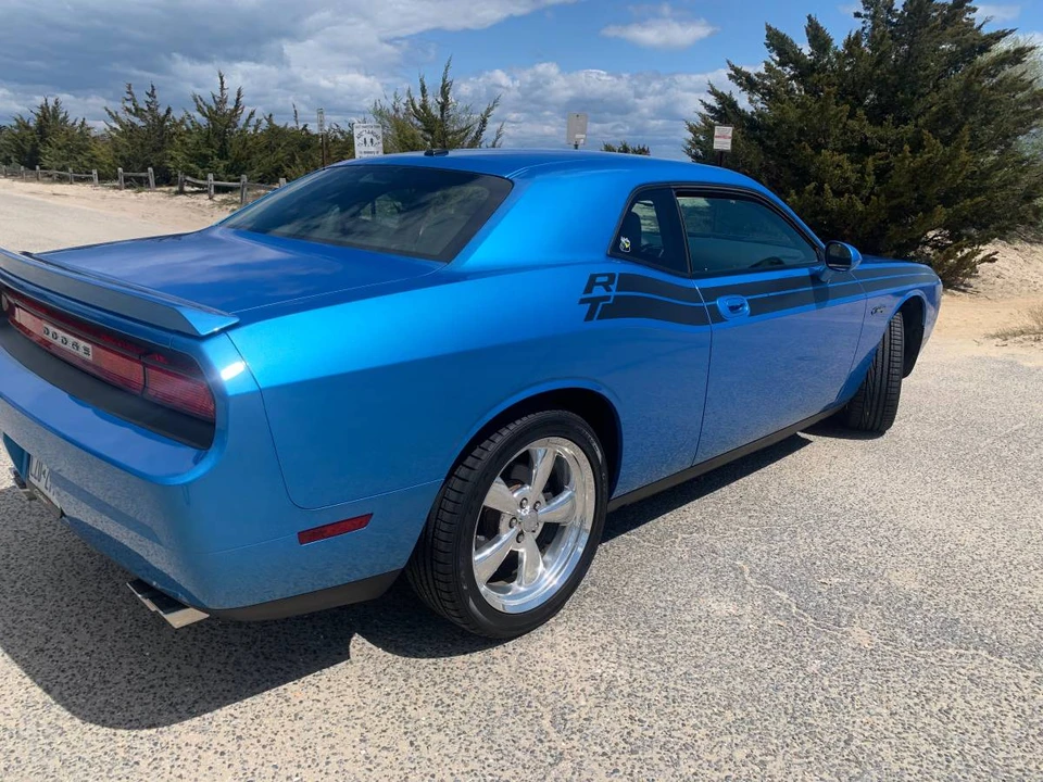 2010 Dodge Challenger 3rd Gen - Image 4 of 11