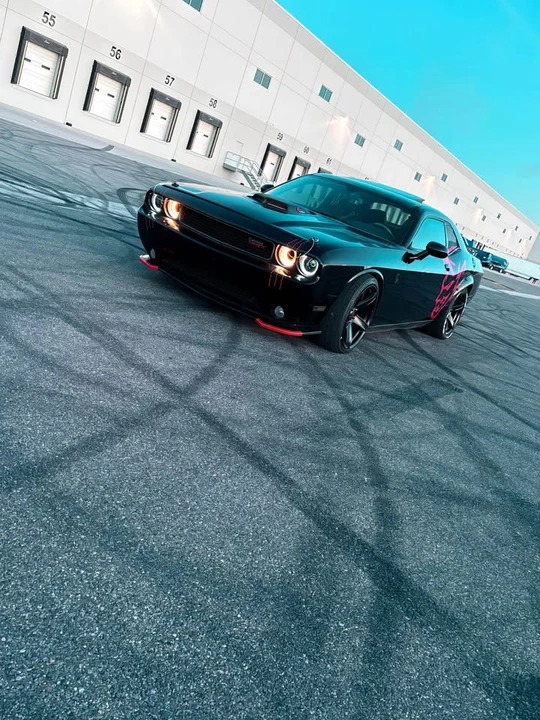 2013 Dodge Challenger 3rd Gen - Image 3 of 10