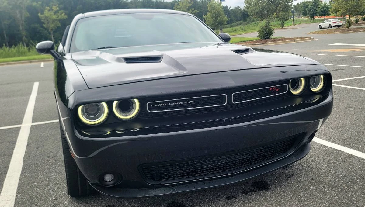 2015 Dodge Challenger 3rd Gen - Image 2 of 18