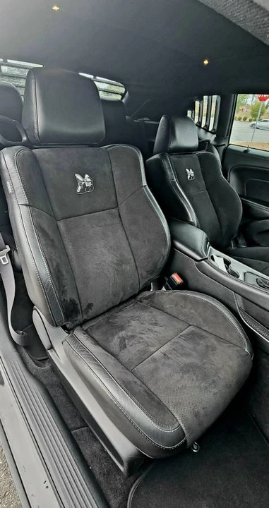 2015 Dodge Challenger 3rd Gen - Image 13 of 18