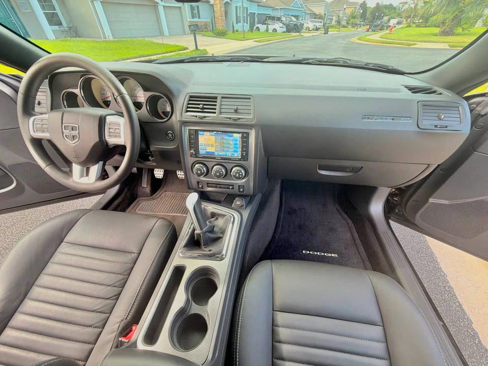 2012 Dodge Challenger 3rd Gen - Image 13 of 21