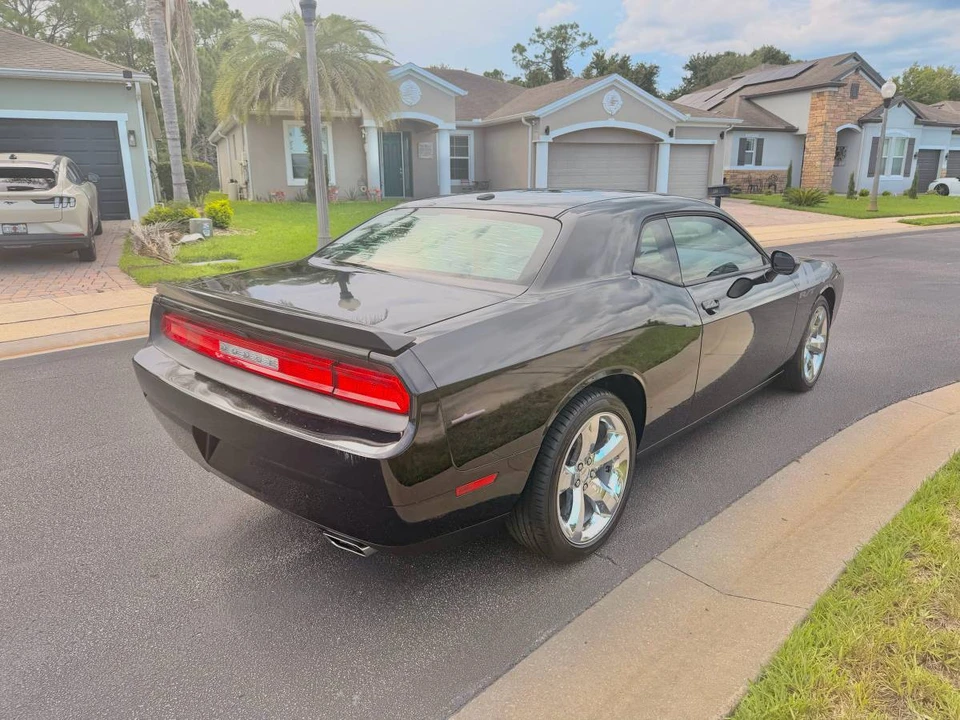 2012 Dodge Challenger 3rd Gen - Image 4 of 21