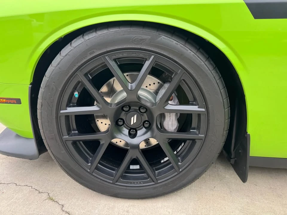 Dodge Challenger SRT8 & 392 3rd Gen - Image 5 of 10