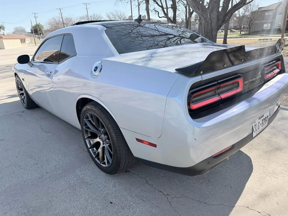 Dodge Challenger SRT8 & 392 3rd Gen - Image 4 of 5