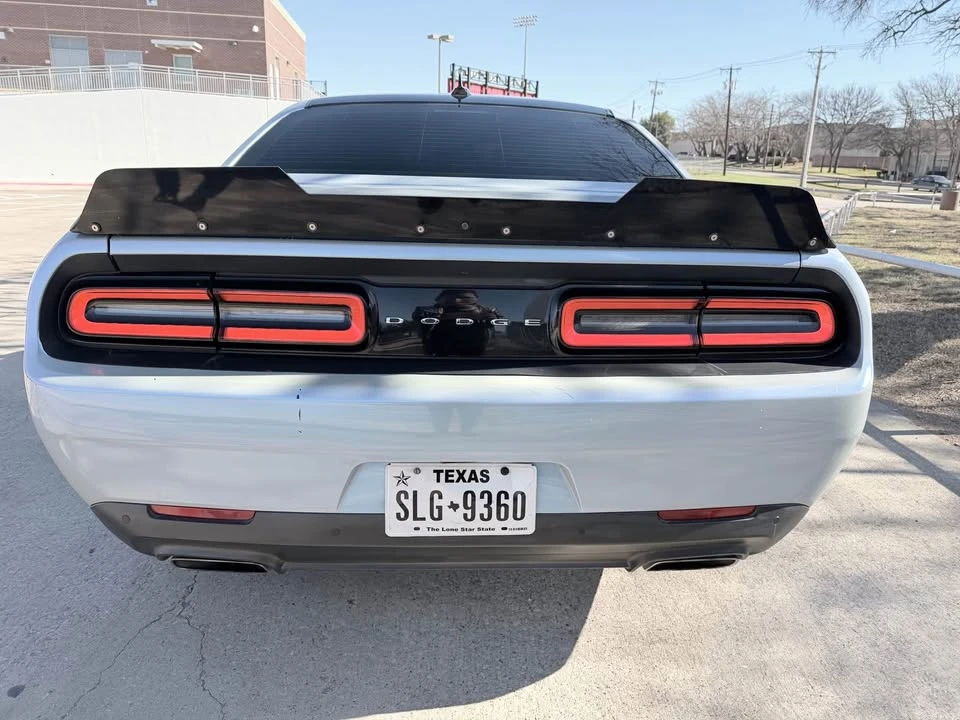Dodge Challenger SRT8 & 392 3rd Gen - Image 3 of 5