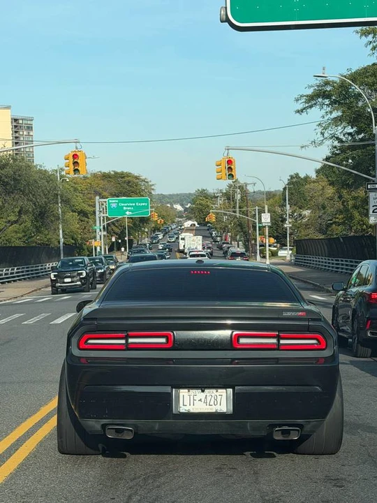 2009 Dodge Challenger SRT8 & 392 3rd Gen - Image 4 of 12