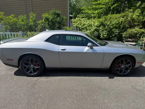 2018 Dodge Challenger SXT Plus