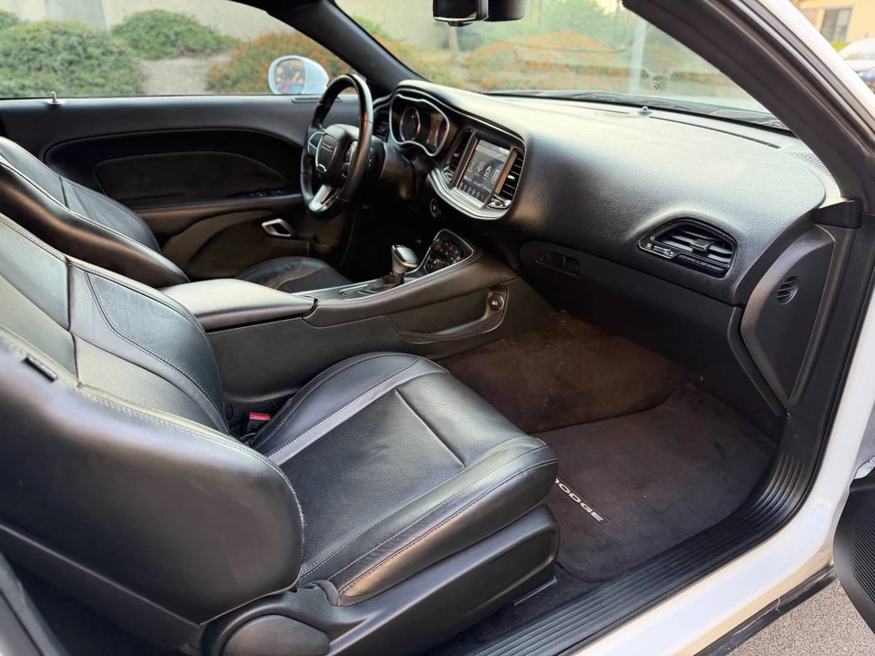 2017 Dodge Challenger 3rd Gen - Image 21 of 24