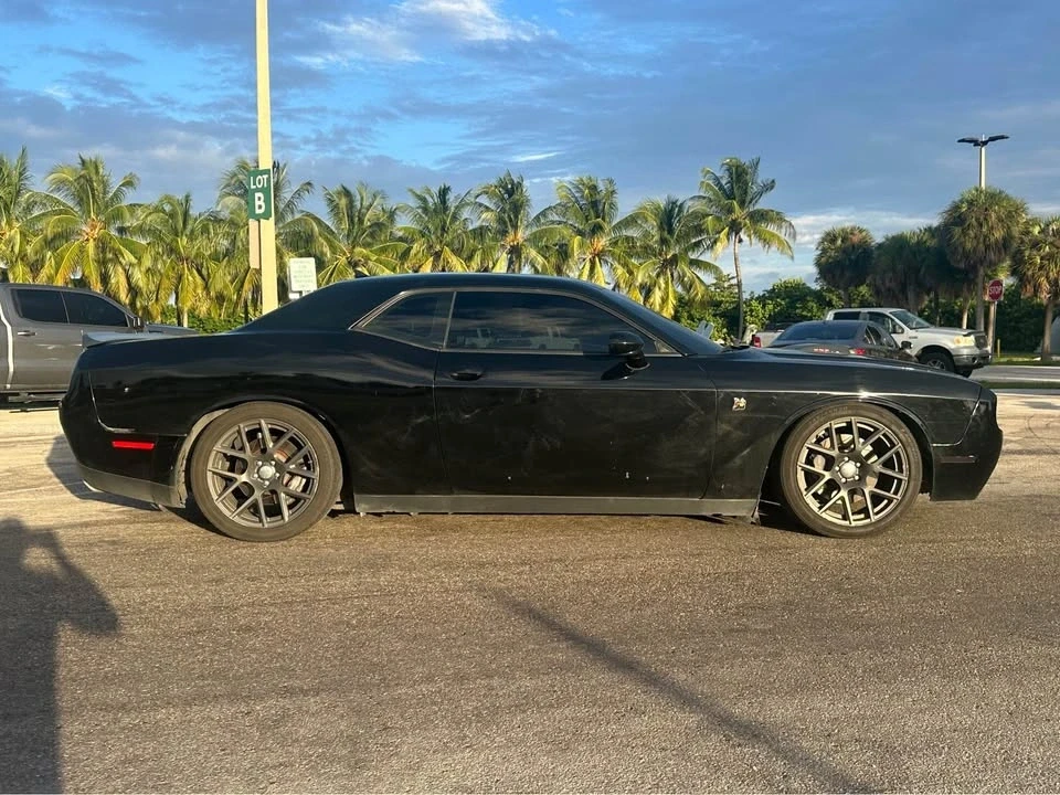 2016 Dodge Challenger SRT8 & 392 3rd Gen - Image 3 of 8