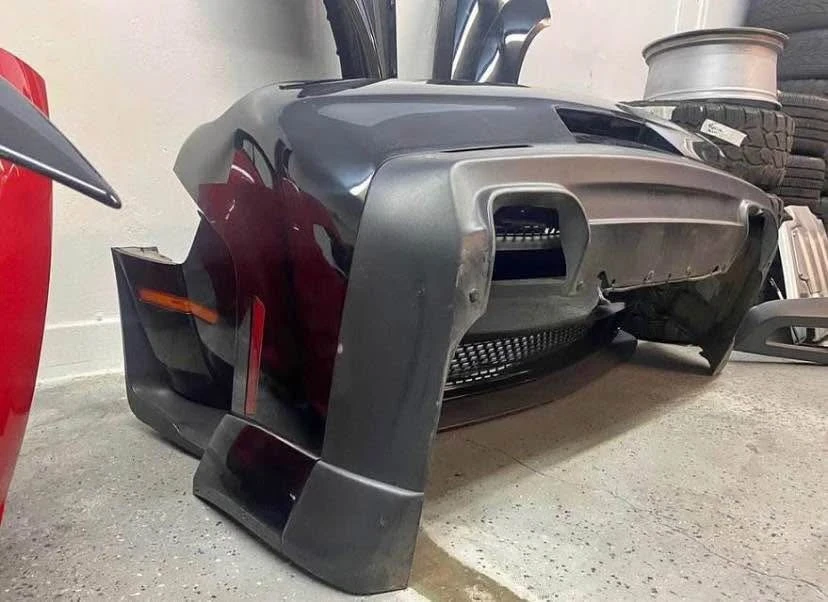 Parts & Memorabilia Bodywork - Image 2 of 5